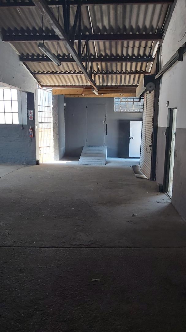 To Let commercial Property for Rent in Sidwell Eastern Cape